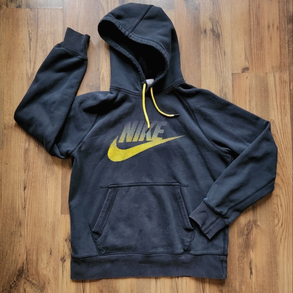Nike Hoodie - M